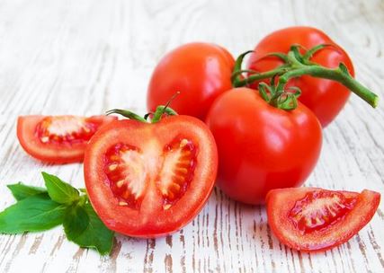 tomatenketchup met verse tomaten